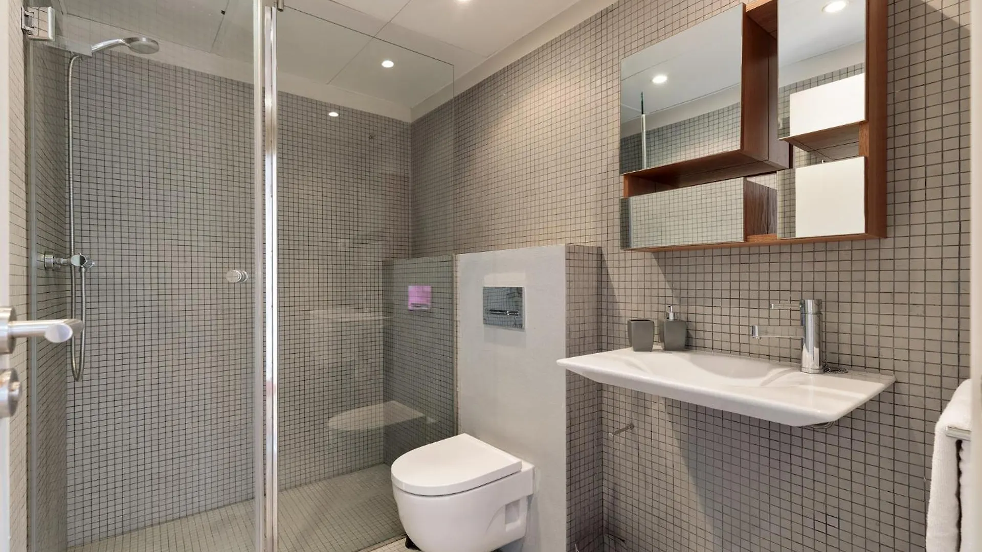 Enjoy Apartments Urban Retreat Valencia 3 바르셀로나 0*,